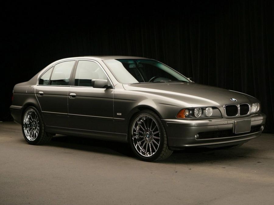  BMW 525i Sedan 2000 года  (фото 13 из 13)